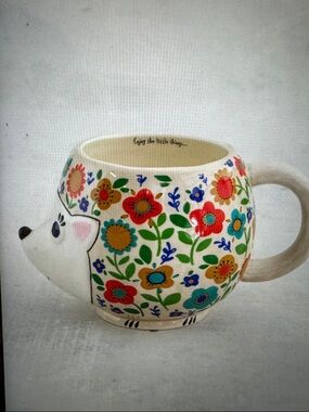 NATURAL LIFE Hedgehog Mug with Colorful Floral Print